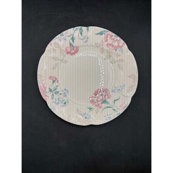 Vintage Johnson Brothers China “Lynton” 8" Small Serving Plate - Picture 2 of 8